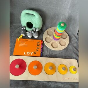 Lovevery 13, 14, 15 months pieces great condition